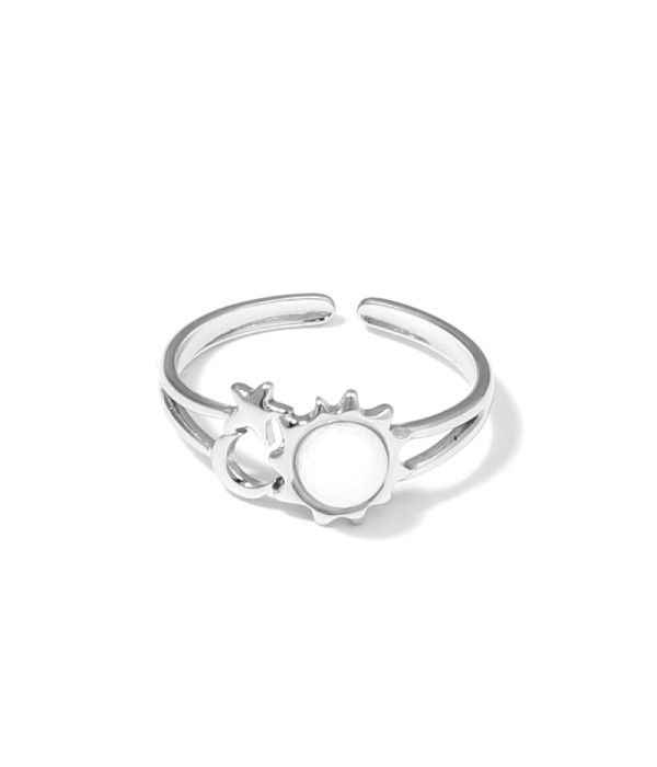 Anillo plateado de sol, luna y estrella con piedra