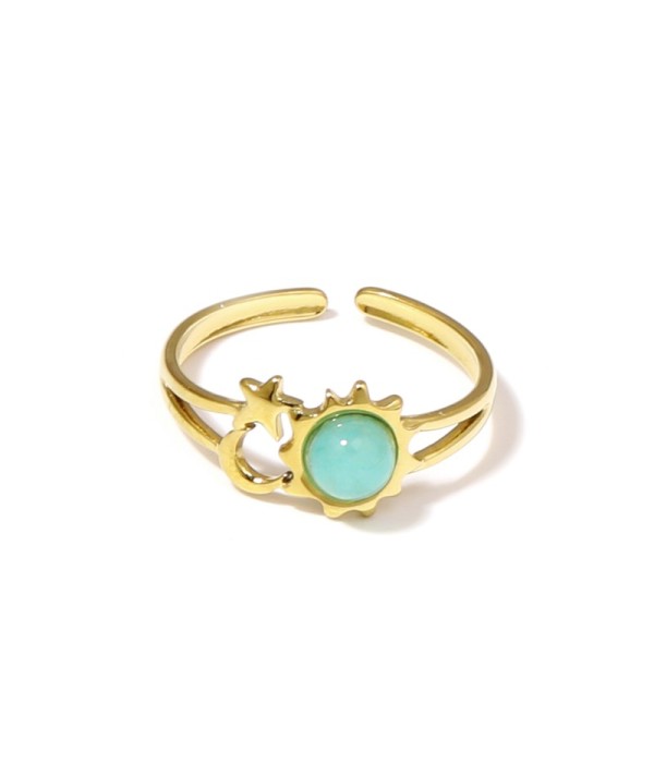 Anillo dorado de sol, luna y estrella con piedra