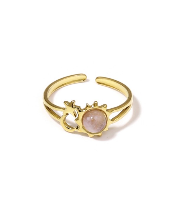 Anillo dorado de sol, luna y estrella con piedra