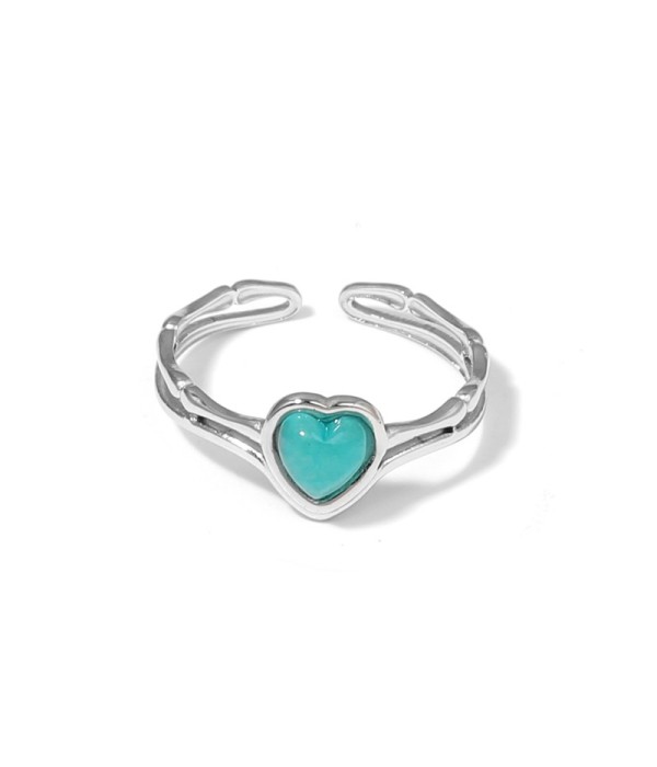 Anillo plateado de corazón con piedra