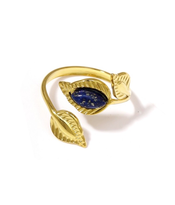 Anillo dorado de hojas con piedra