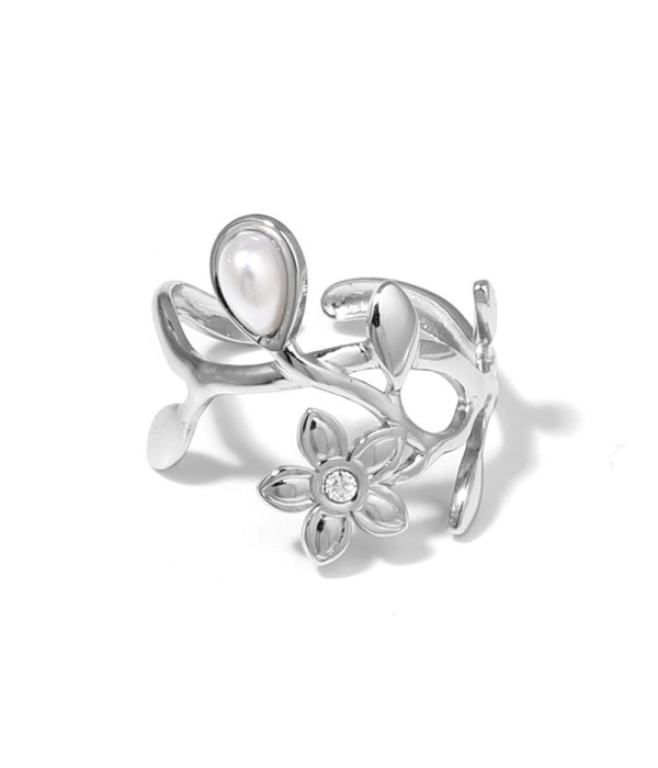 Anillo plateado de flores y hojas con piedra