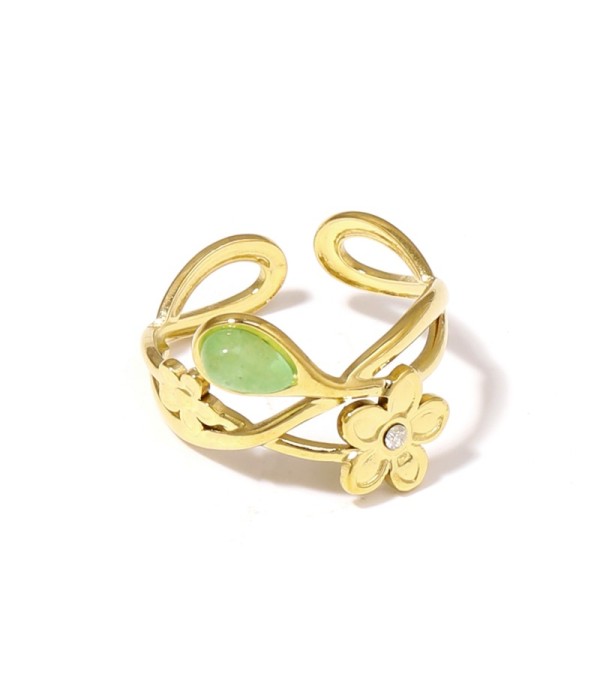Anillo dorado de flores con piedra