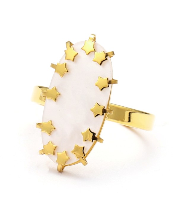 Anillo abierto dorado de óvalo