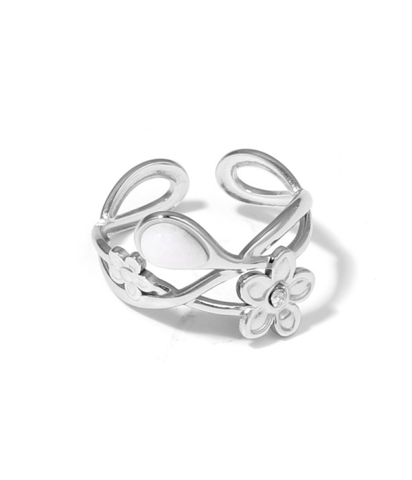 Anillo plateado de flores con piedra