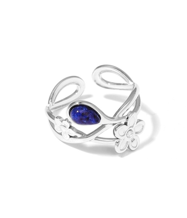 Anillo plateado de flores con piedra