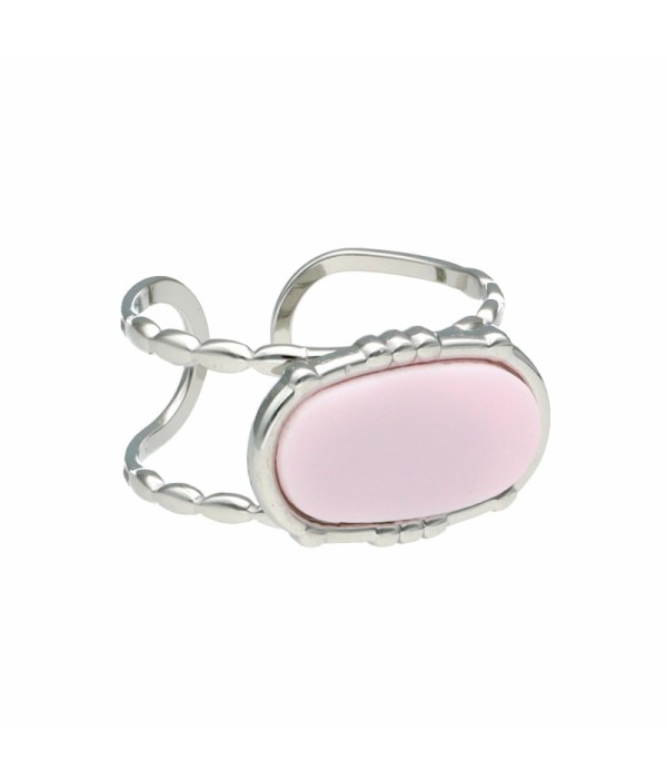 Anillo plateado con piedra ovalada