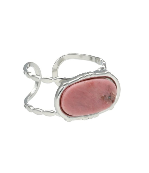 Anillo plateado con piedra ovalada