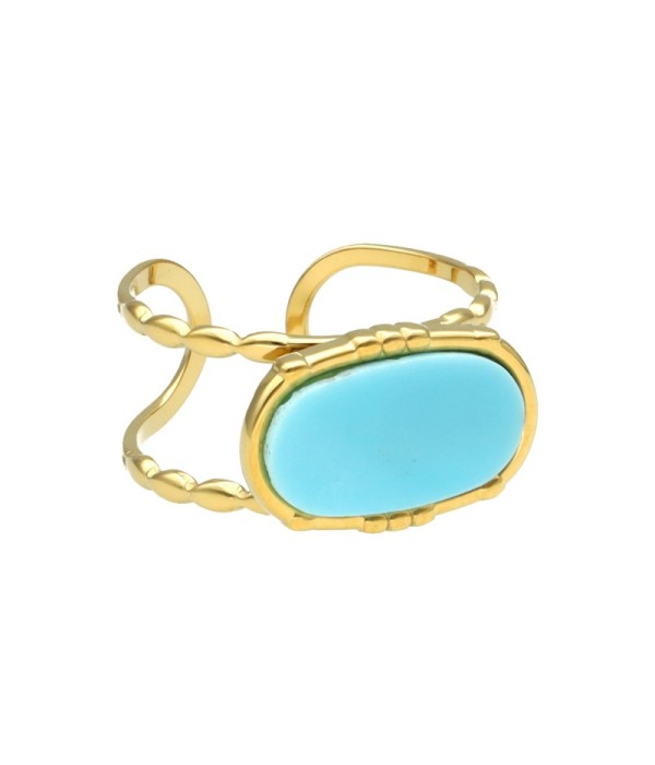 Anillo dorado con piedra ovalada