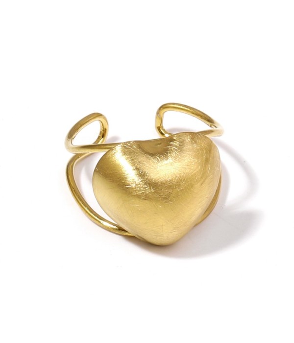 Anillo dorado abierto con corazón tridimensional