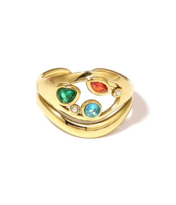 Anillo dorado con circonitas