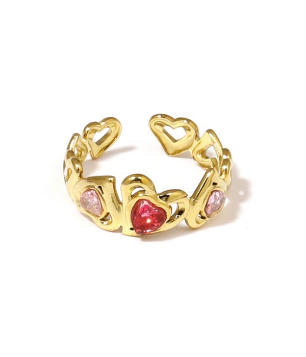 Anillo dorado de corazones con circonitas