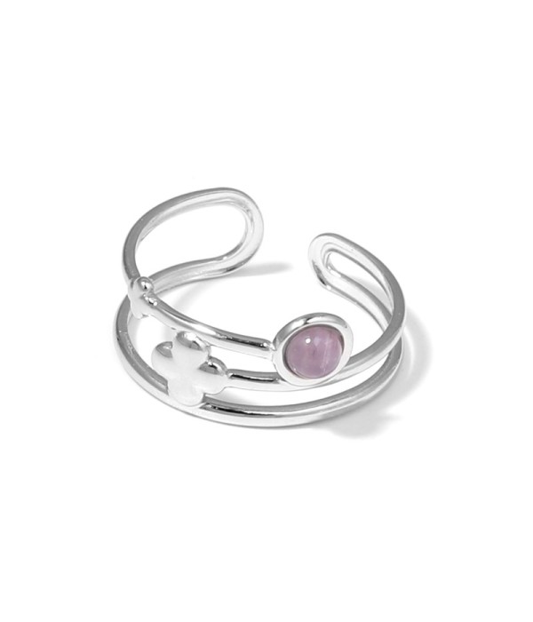 Anillo plateado con trébol de cuatro hojas y piedra