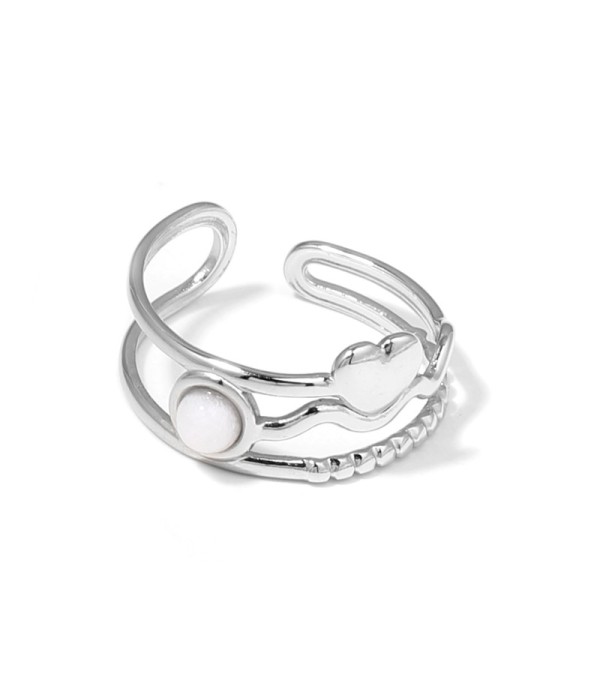Anillo plateado con corazón y piedra