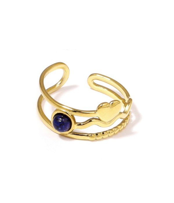 Anillo dorado con corazón y piedra