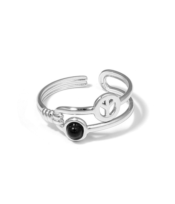 Anillo plateado con símbolo de la paz y piedra