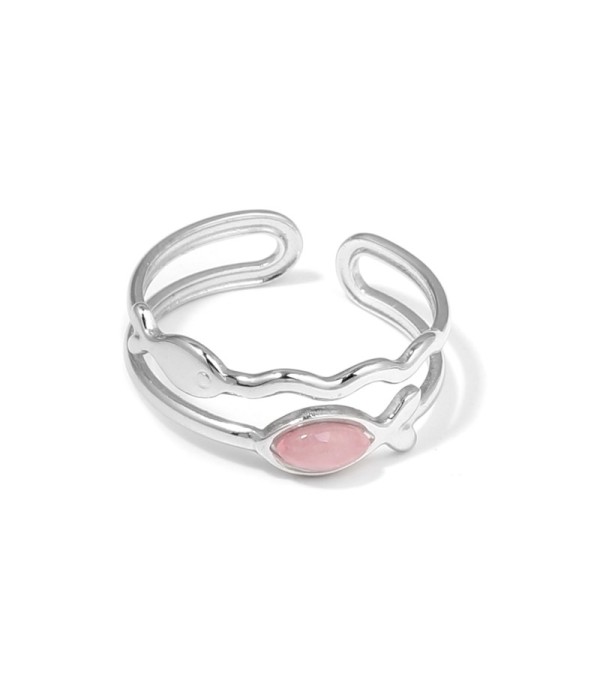 Anillo plateado con siluetas de peces y piedra