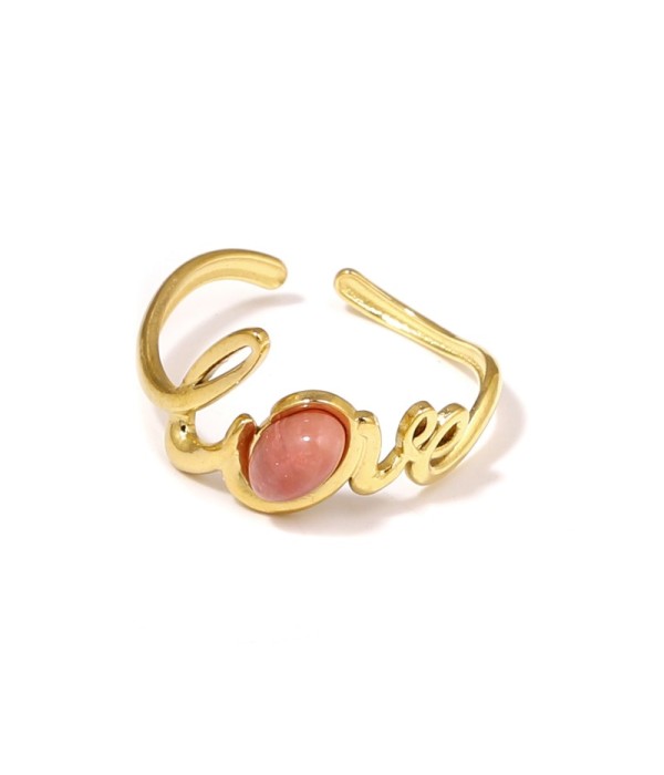 Anillo dorado con la palabra Love y piedra