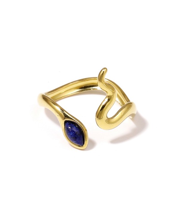 Anillo dorado con diseño de serpiente y piedra