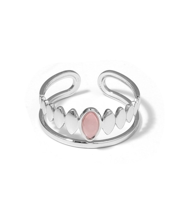 Anillo plateado con detalles ovalados y piedra...