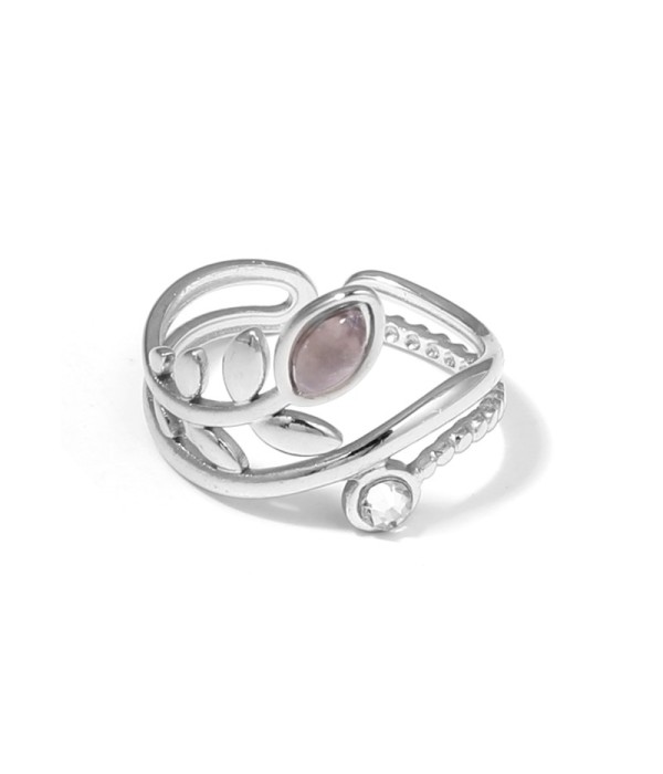 Anillo plateado con diseño de hojas, piedra y circonita