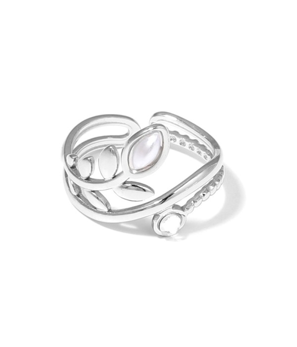 Anillo plateado con diseño de hojas, piedra y...