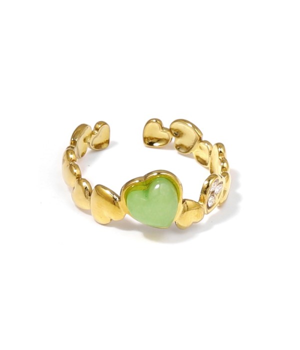 Anillo dorado con diseño de corazones, piedra y circonitas