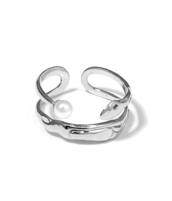 Anillo con diseño de serpiente y perla 2