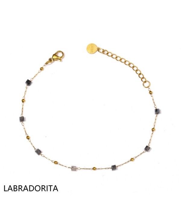 Pulsera dorada con piedras cuadradas y pequeñas...