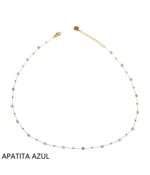 Collar dorado con piedras cuadradas y pequeñas...