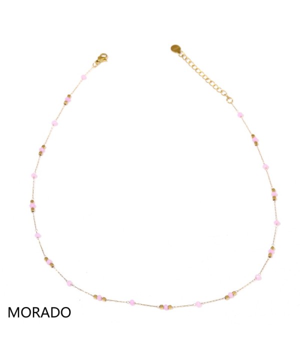Collar dorado con cuentas cristalinas y cuentas cuadradas