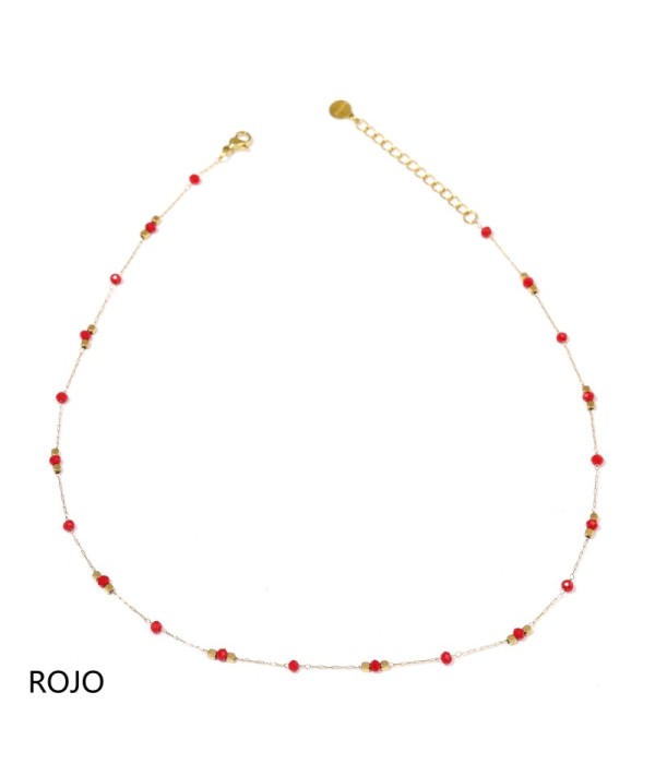 Collar dorado con cuentas cristalinas y cuentas cuadradas
