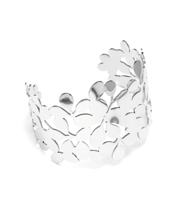 Brazalete ancho plateado de padrón floral