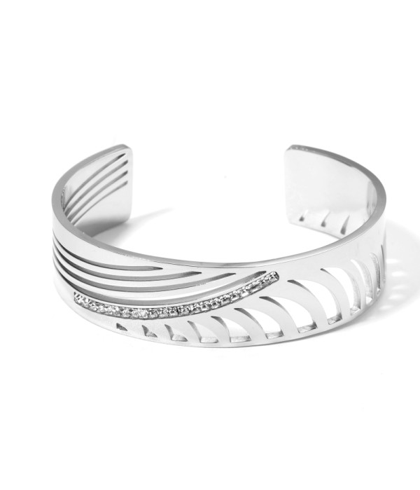 Brazalete plateada abierta con hojas estilizadas