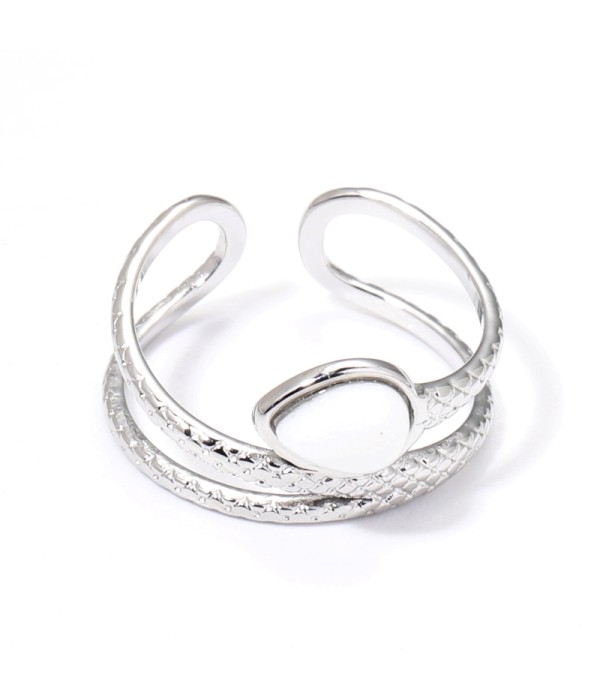 Anillo plateado con piedra