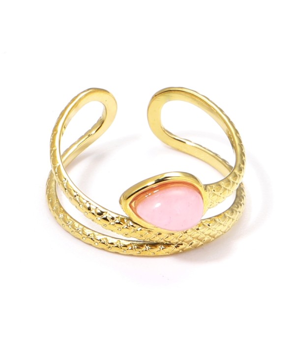 Anillo dorado con piedra