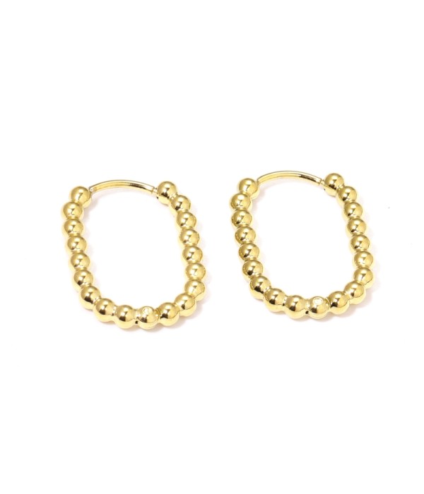 Pendientes de aro dorados con secuencia de esferas en óvalo