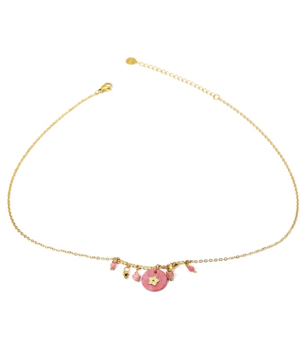 Collares dorados con colgantes círculos de diferentes colores