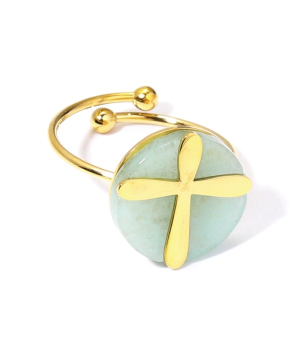 Anillos dorados con cruz multicolores