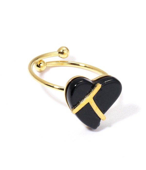 Anillos dorados con corazón multicolores