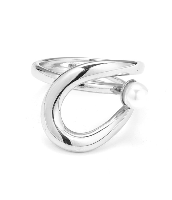 Anillo con curvado y perla