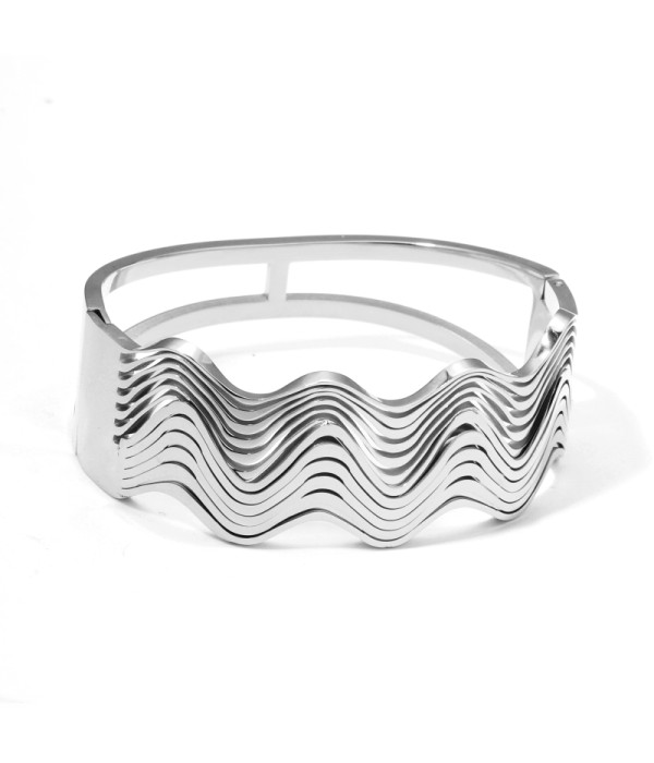 Brazalete plateado de ondas