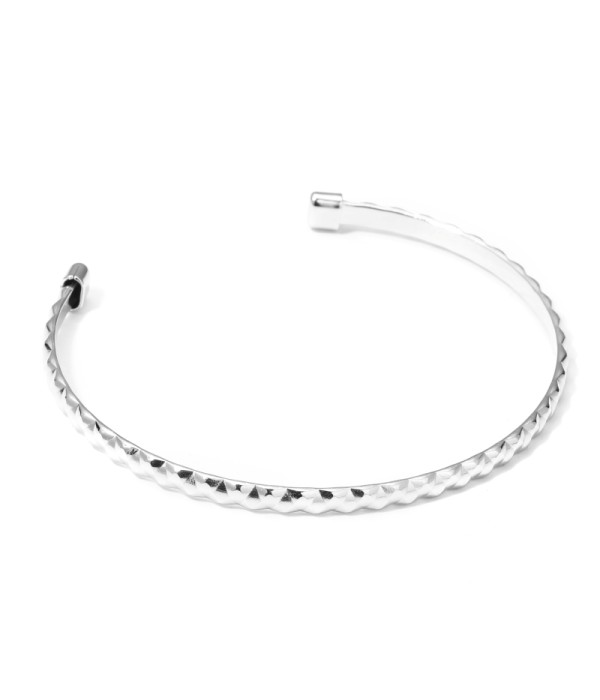 Pulsera rígida plateada abierta texturizada geométrica