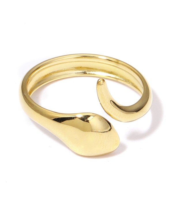 Anillo dorado de forma serpiente