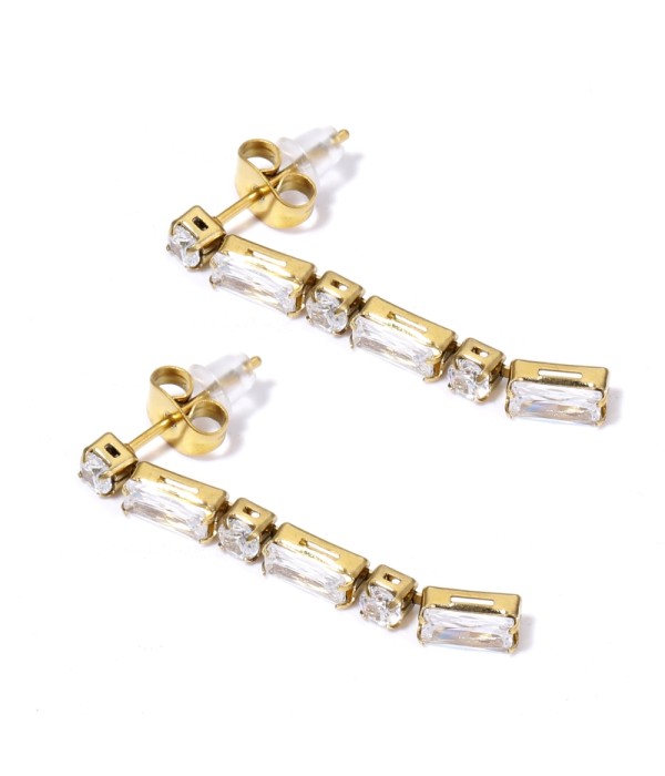 Pendientes dorados de piedras combinadas