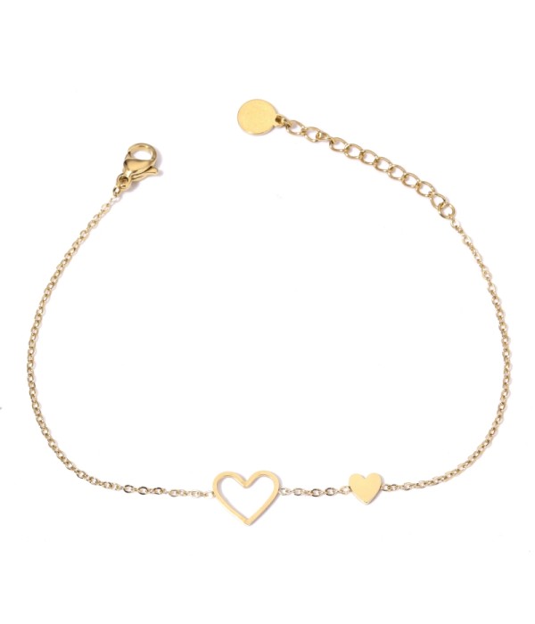 Pulsera dorada con corazón
