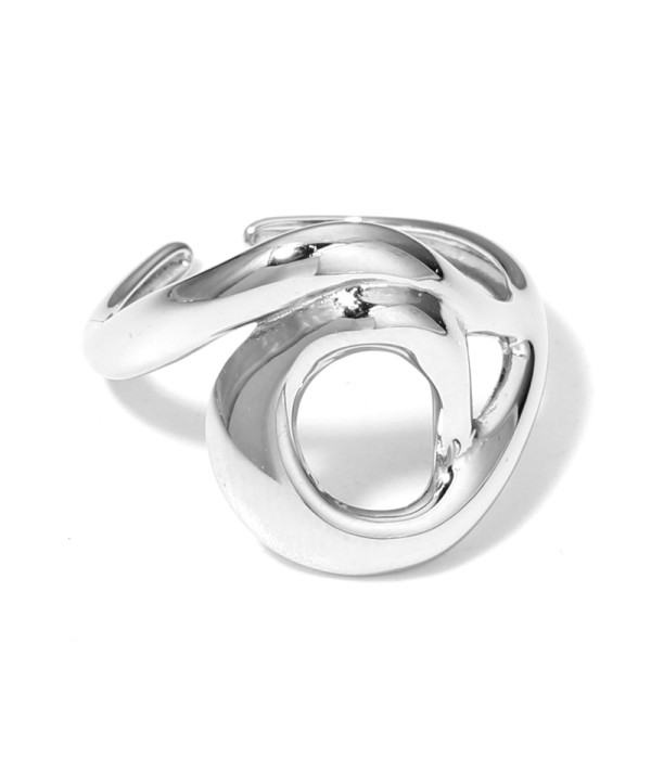 Anillo plateado de trazado