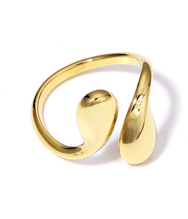 Anillo dorado con serpiente de dos cabezas redondas