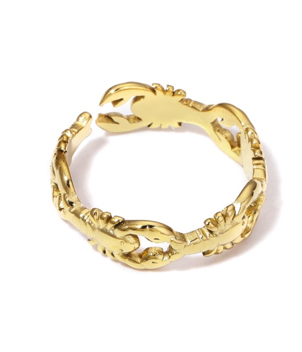 Anillo dorado de aros de langosta