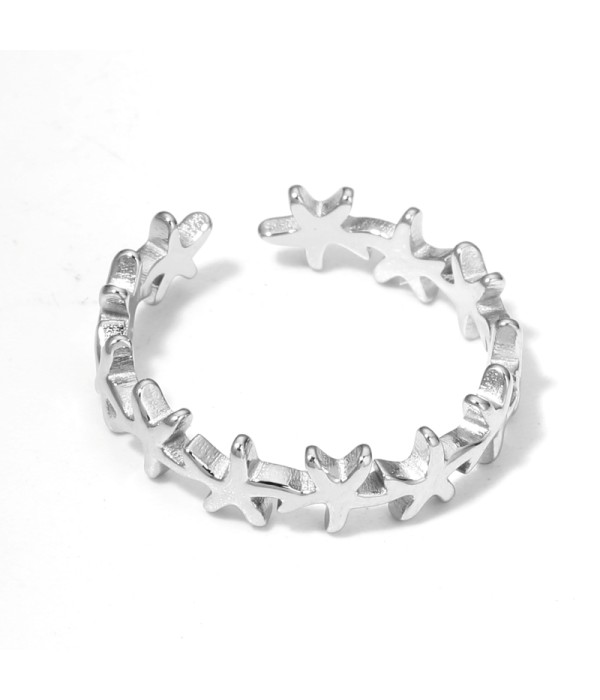 Anillo plateado de aros de estrellas del mar